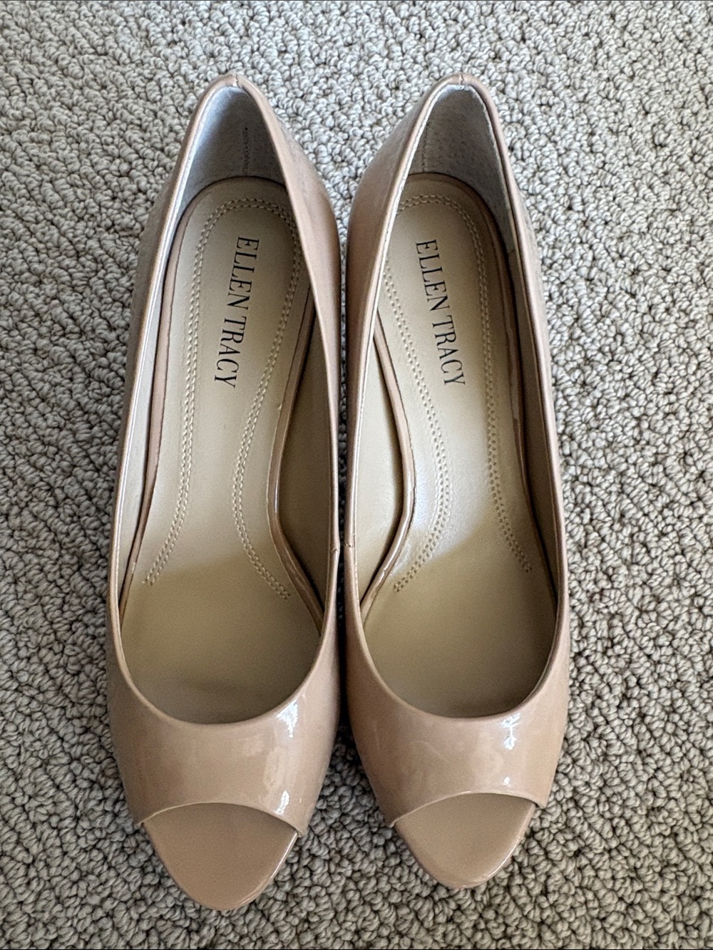 *NEW* Ellen Tracy Vanna Nude Patent Leather Peep Toe Heels Pumps Size 6.5